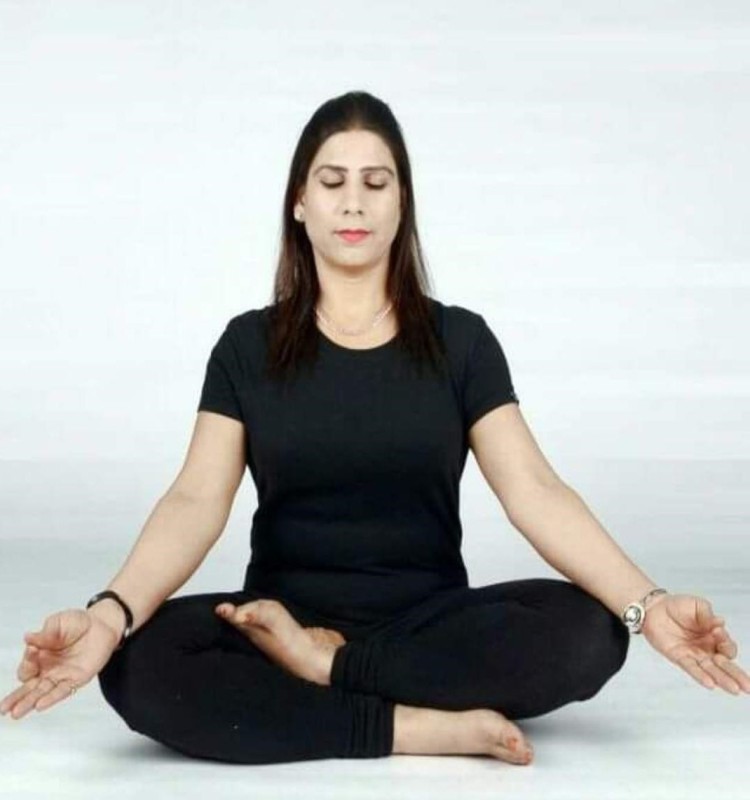 Dr. Sunita Agnihotri - Yoga Instructor
